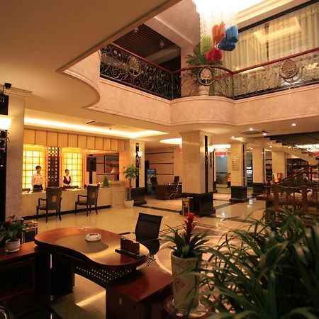 Perfect Season Hotel Ґуйлінь Екстер'єр фото