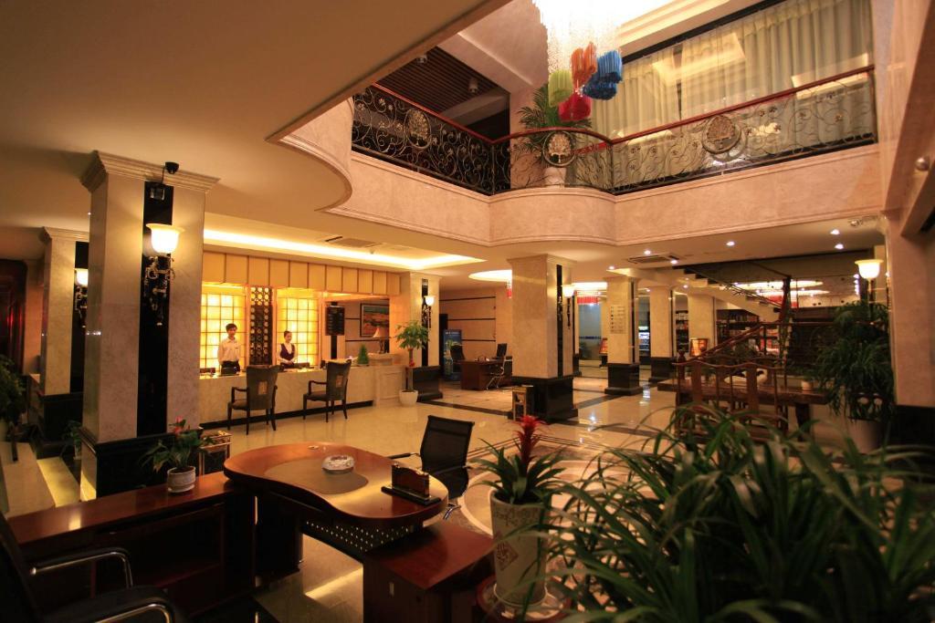Perfect Season Hotel Ґуйлінь Екстер'єр фото