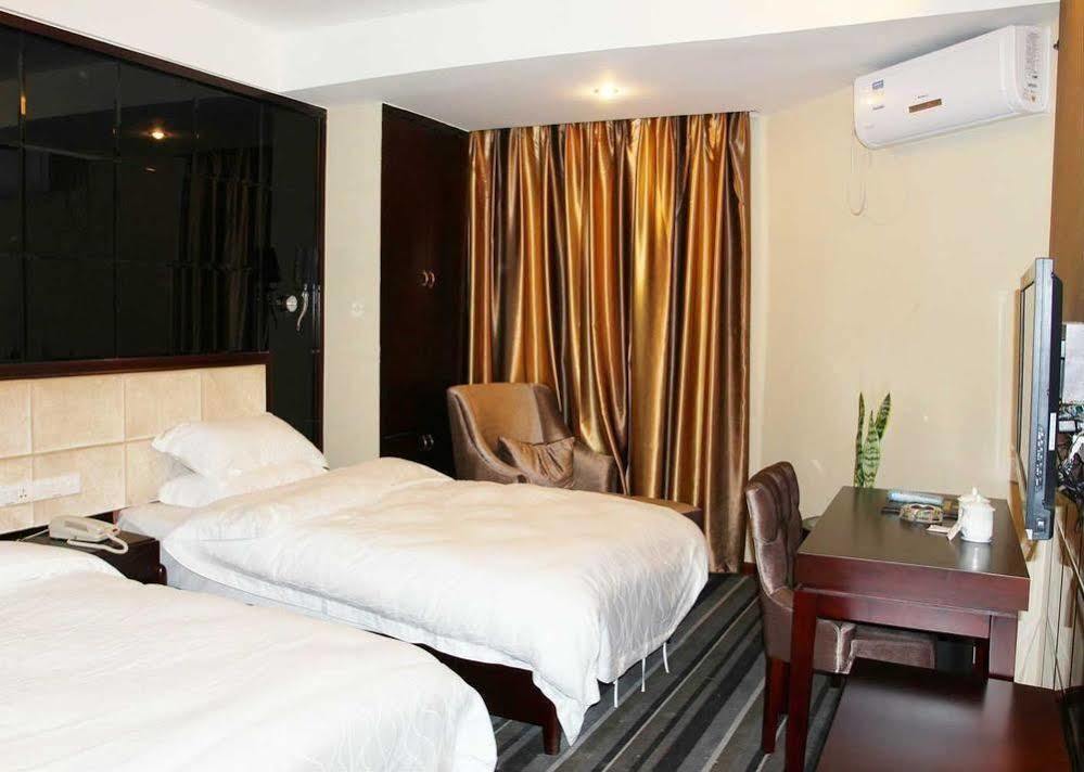 Perfect Season Hotel Ґуйлінь Екстер'єр фото