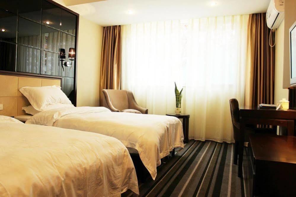 Perfect Season Hotel Ґуйлінь Екстер'єр фото